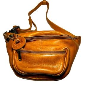 Orvis Vintage Leather Fanny Pack Made in Brazil